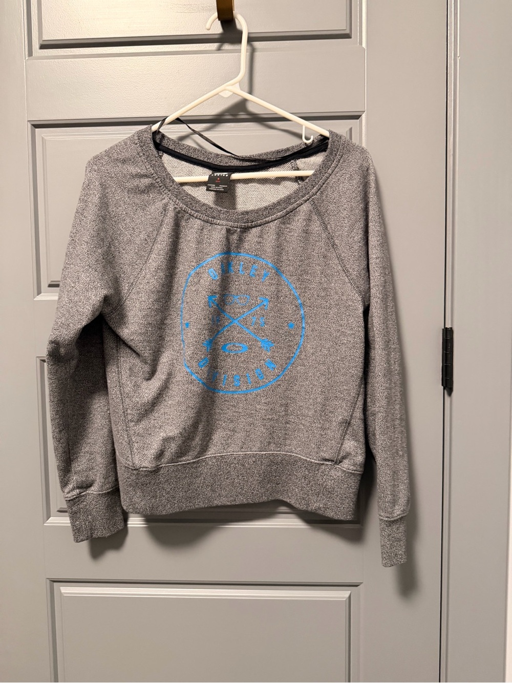 Oakley Gray Crewneck Cropped Sweatshirt MEDIUM